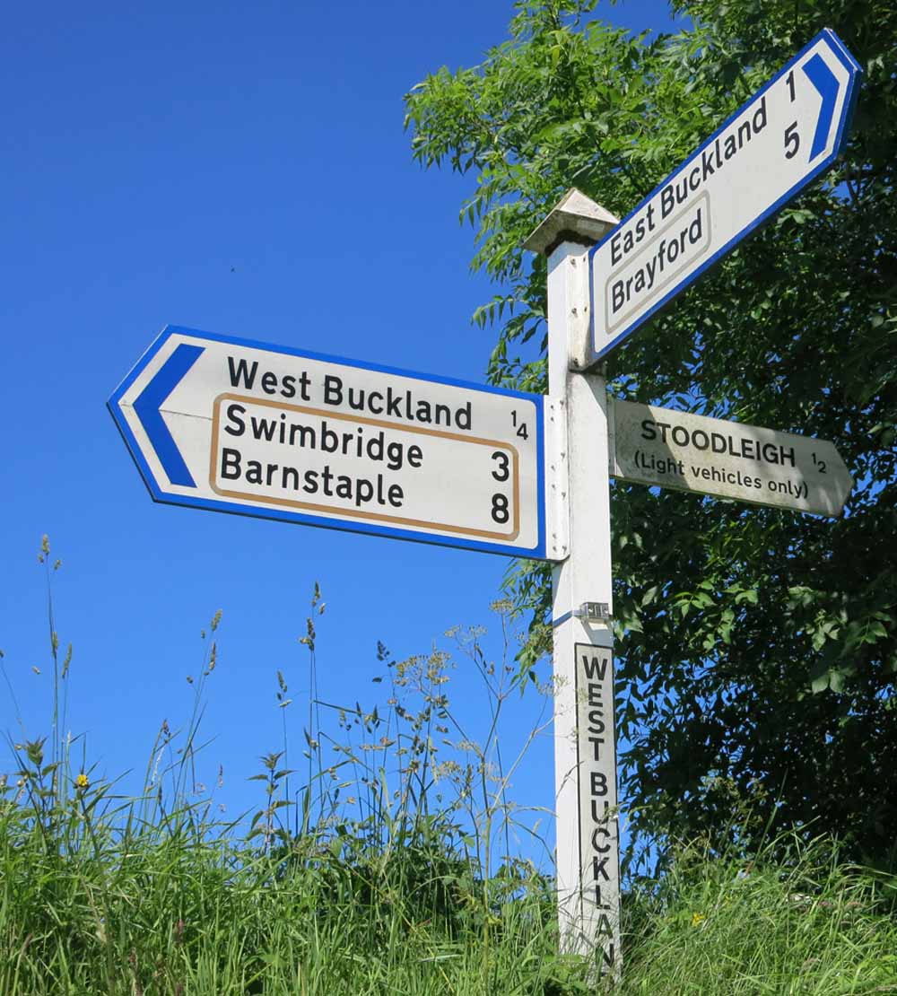 West Buckland sign post to Barnstaple, East Buckland, Swimbridge and Brayford